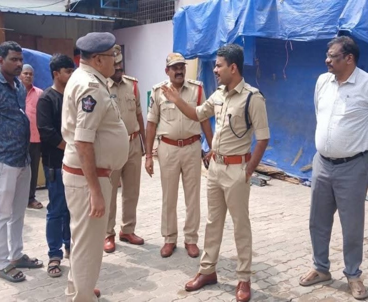 పెద్ద దర్గా ఉరుసు ఉత్సవాలకు ప్రతిష్ట బందోబస్తు: SP