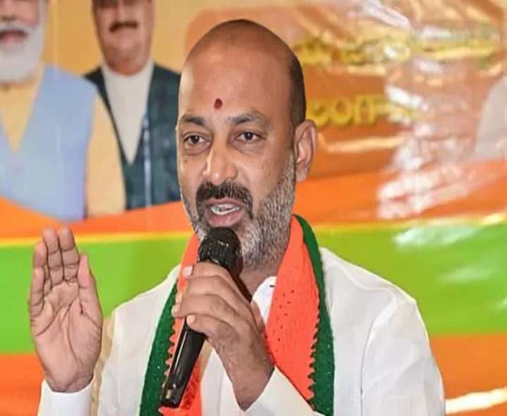 విద్యార్థులకు బండి సంజయ్ గుడ్‌న్యూస్