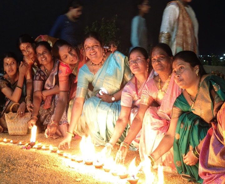 స్వామి దేవాలయంలో కార్తీక శోభ