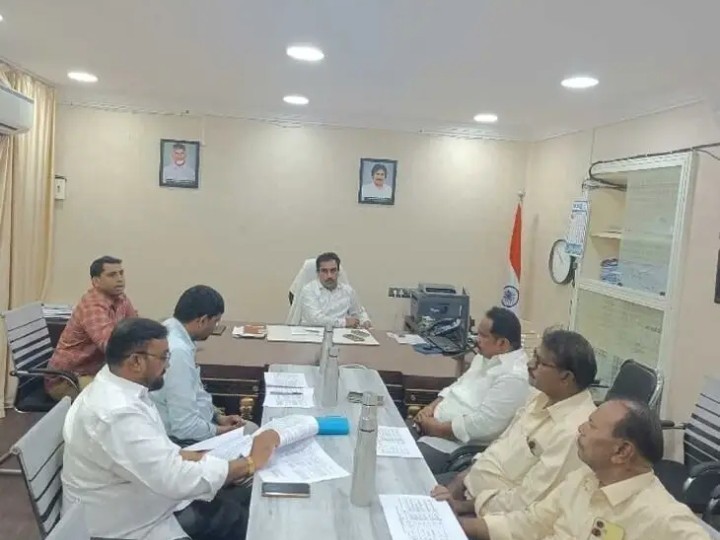 పోలింగ్ కేంద్రాల హేతుబద్ధీకరణపై సమావేశం