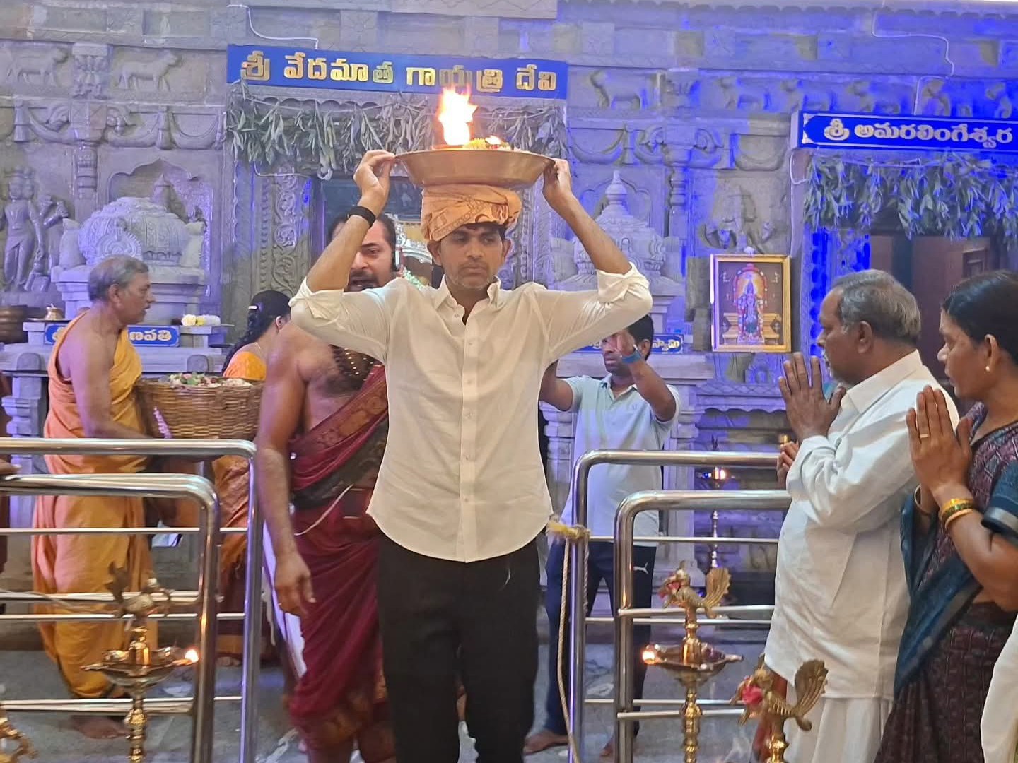 MLA జేసీ అస్మిత్ రెడ్డి కార్తీక పూజలు