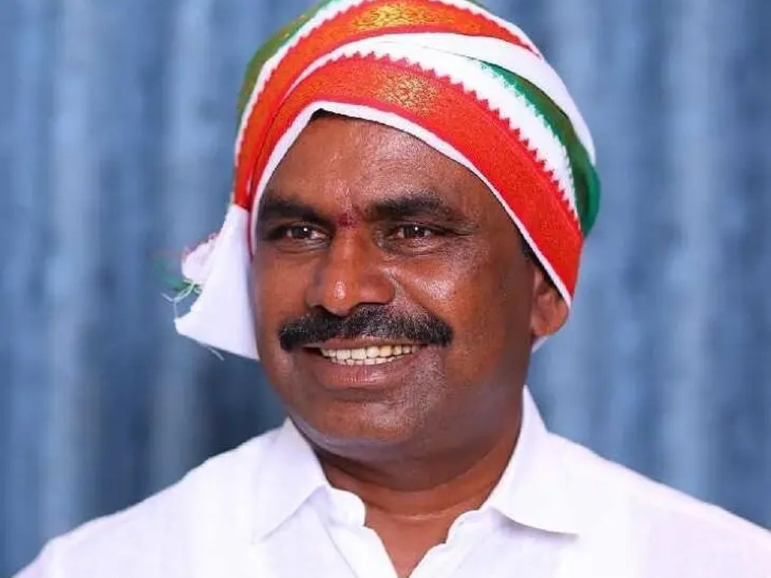 ‘వరి కోత యంత్రాల రేట్లు పెంచితే ఫిర్యాదు చేయాలి’