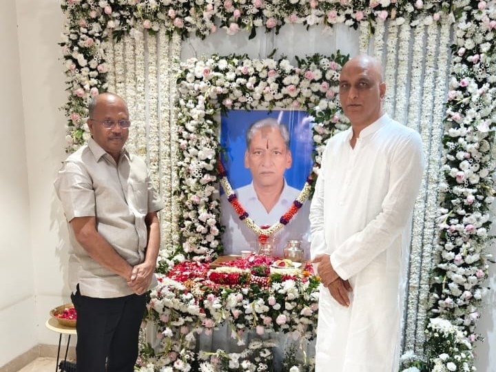 హరీష్ రావును పరామర్శించిన మాజీ మంత్రి