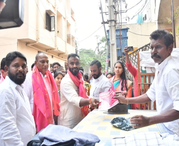 బీఆర్ఎస్ అభ్యర్థికి మద్దతుగా మాజీ మంత్రి ప్రచారం