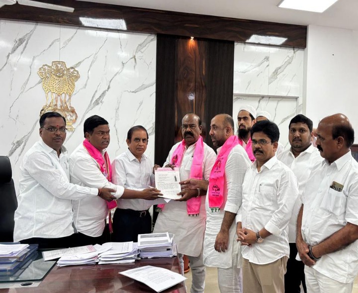 సుదర్శన్ రెడ్డికి బీఆర్ఎస్ నేతల ఫిర్యాదు