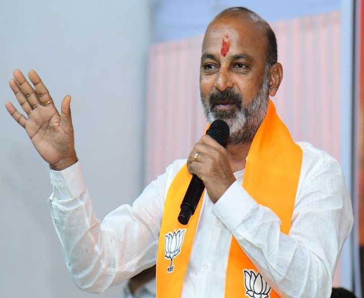 నన్ను ఎవరు అడ్డుకుంటారో చూస్తా: బండి సంజయ్