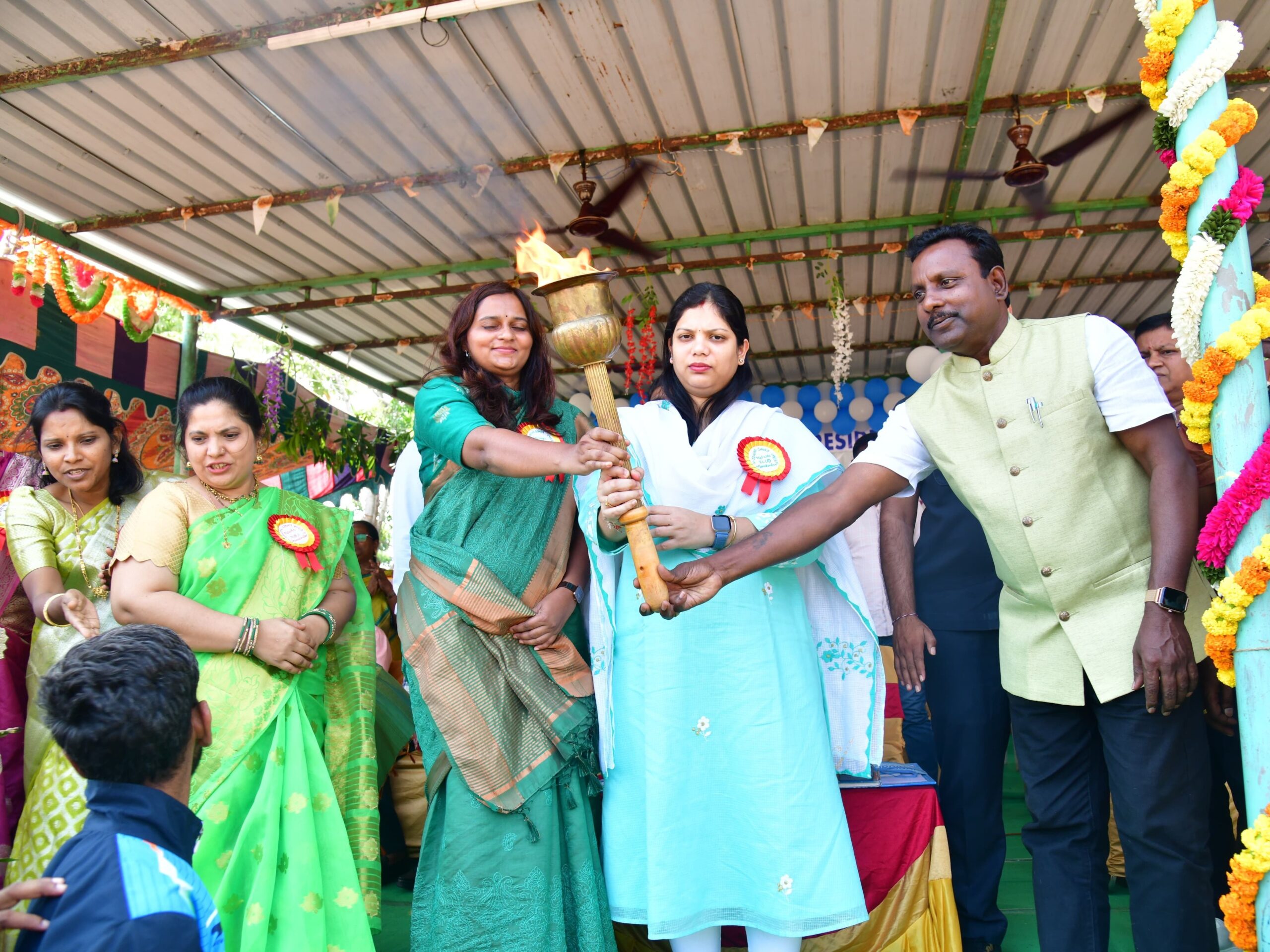 స్పోర్ట్స్ మీట్‌ను  ప్రారంభించిన కలెక్టర్