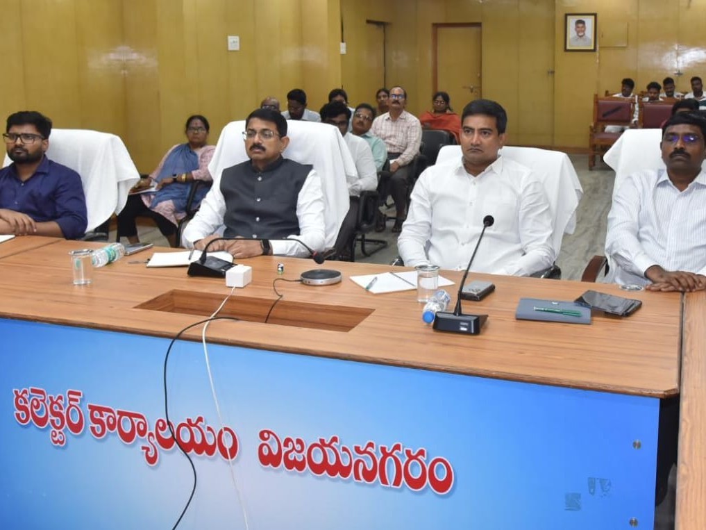 డేటా ఆధారిత పాలన సదస్సులో పాల్గొన్న మంత్రి