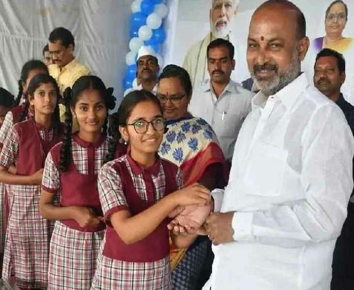 పదవ తరగతి విద్యార్థులు కేంద్రమంత్రికి కృతజ్ఞతలు