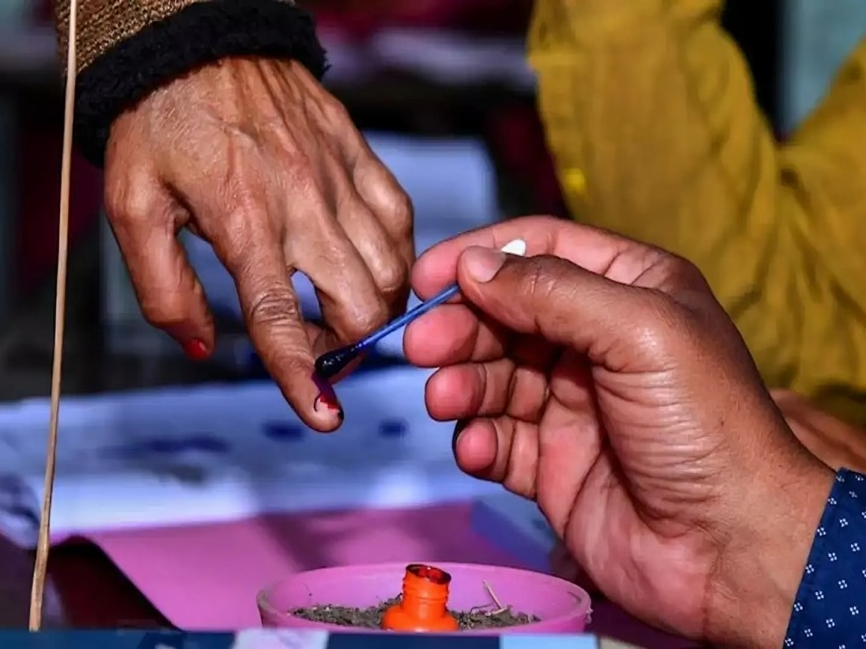 బీహార్‌లో ముగిసిన తొలి విడత పోలింగ్