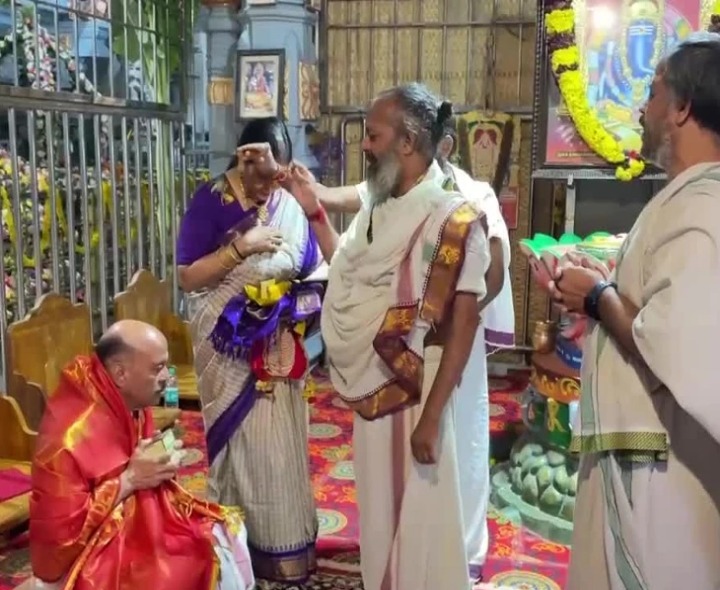 కాణిపాక ఆలయానికి కుక్కింగ్ బ్రాయిలర్ విరాళం.!