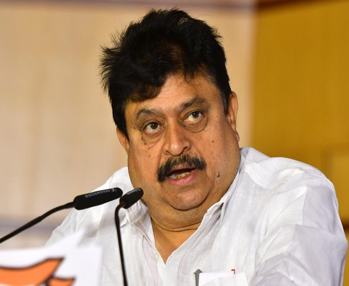 ఓటు బ్యాంక్ రాజకీయాలు చేస్తున్నారు: బీజేపీ చీఫ్