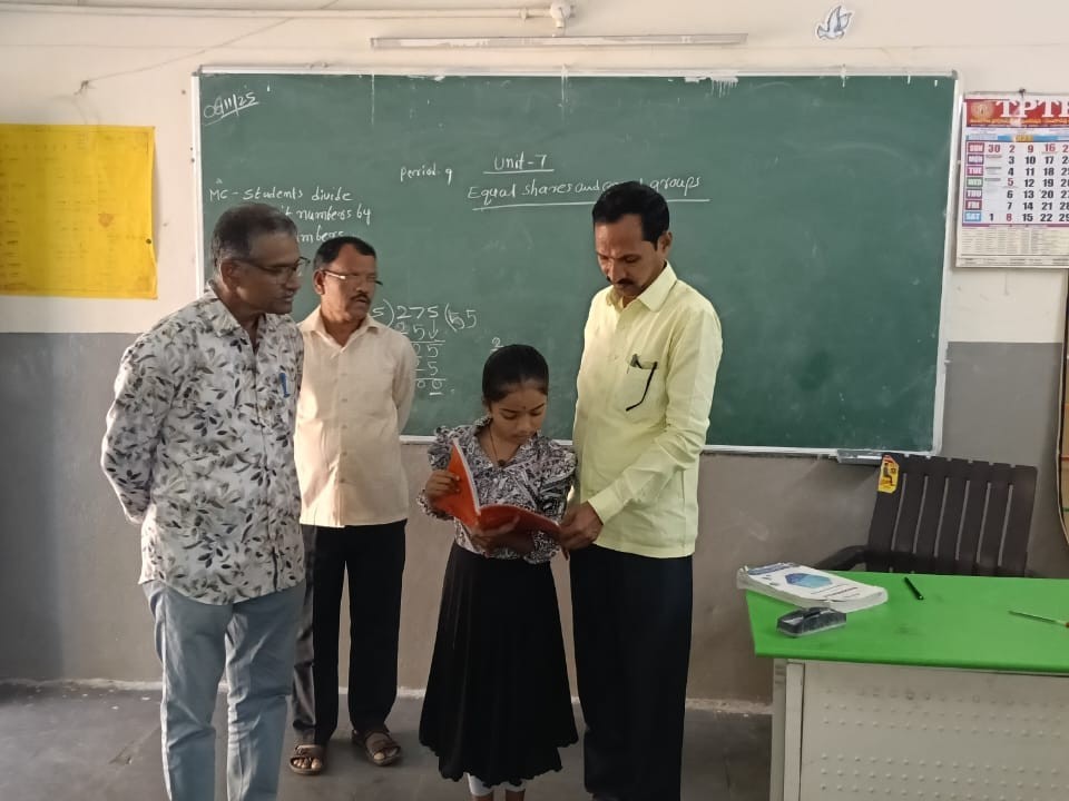 ‘విద్యార్థుల్లో కనీస సామర్ధ్యాలు పెరగాలి’