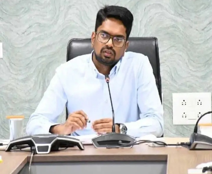 కట్టెల పొయ్యిపై వంట చేస్తే కఠిన చర్యలు: కలెక్టర్