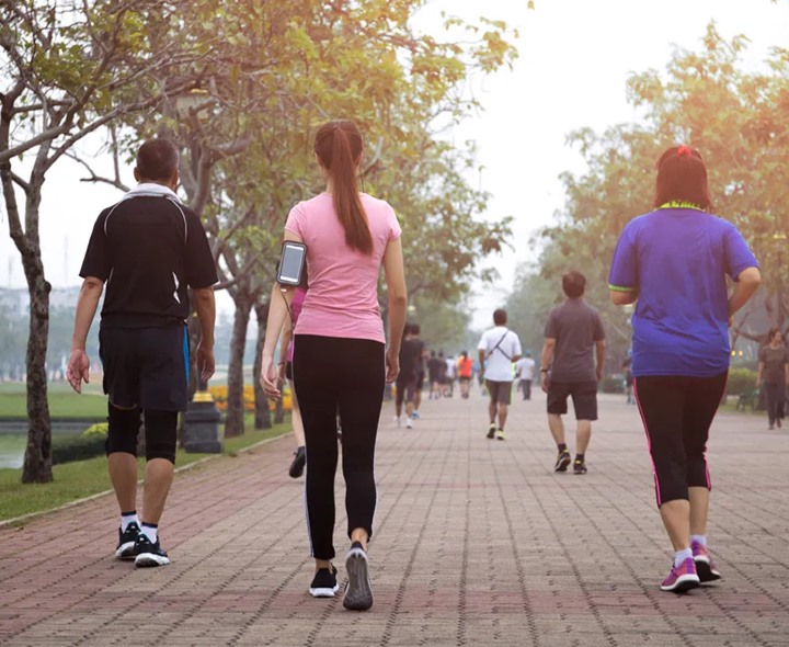 ఆగకుండా 10 నిమిషాలు నడవండి!