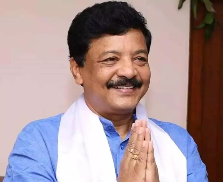 ఏపీలో పెట్టుబడులు పెట్టండి: కందుల దుర్గేష్