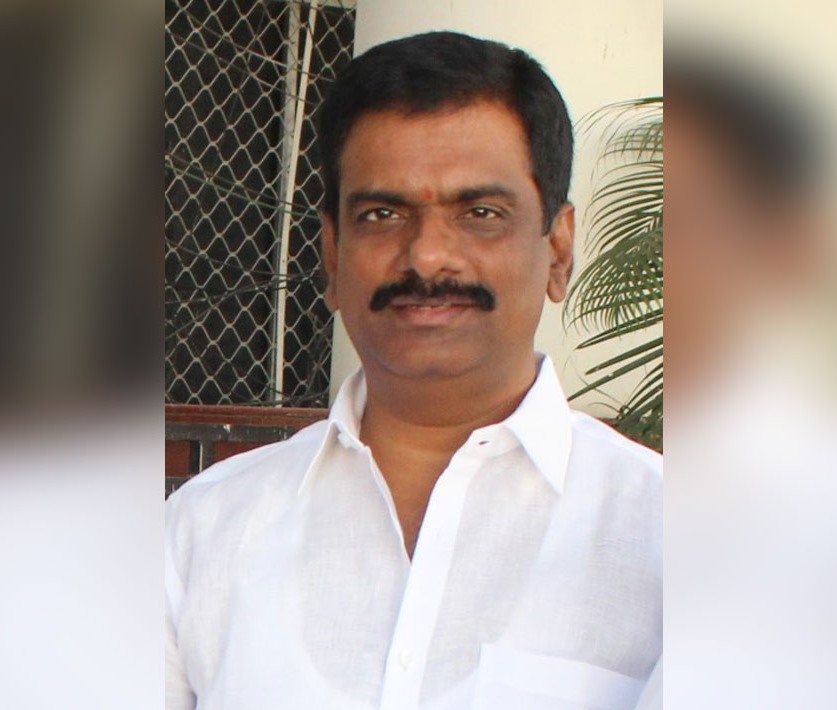 BRS మాజీ ఎమ్మెల్యే ఇంట్లో సోదాలు