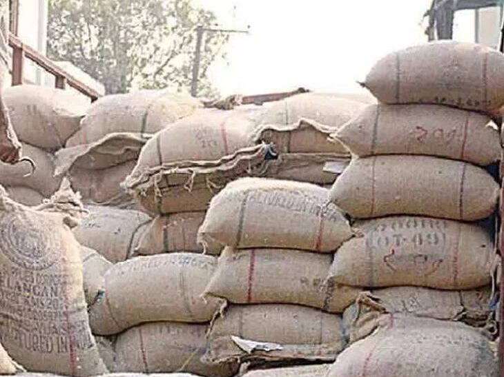 పెద్దిపాలెంలో రైస్ మిల్లు సీజ్