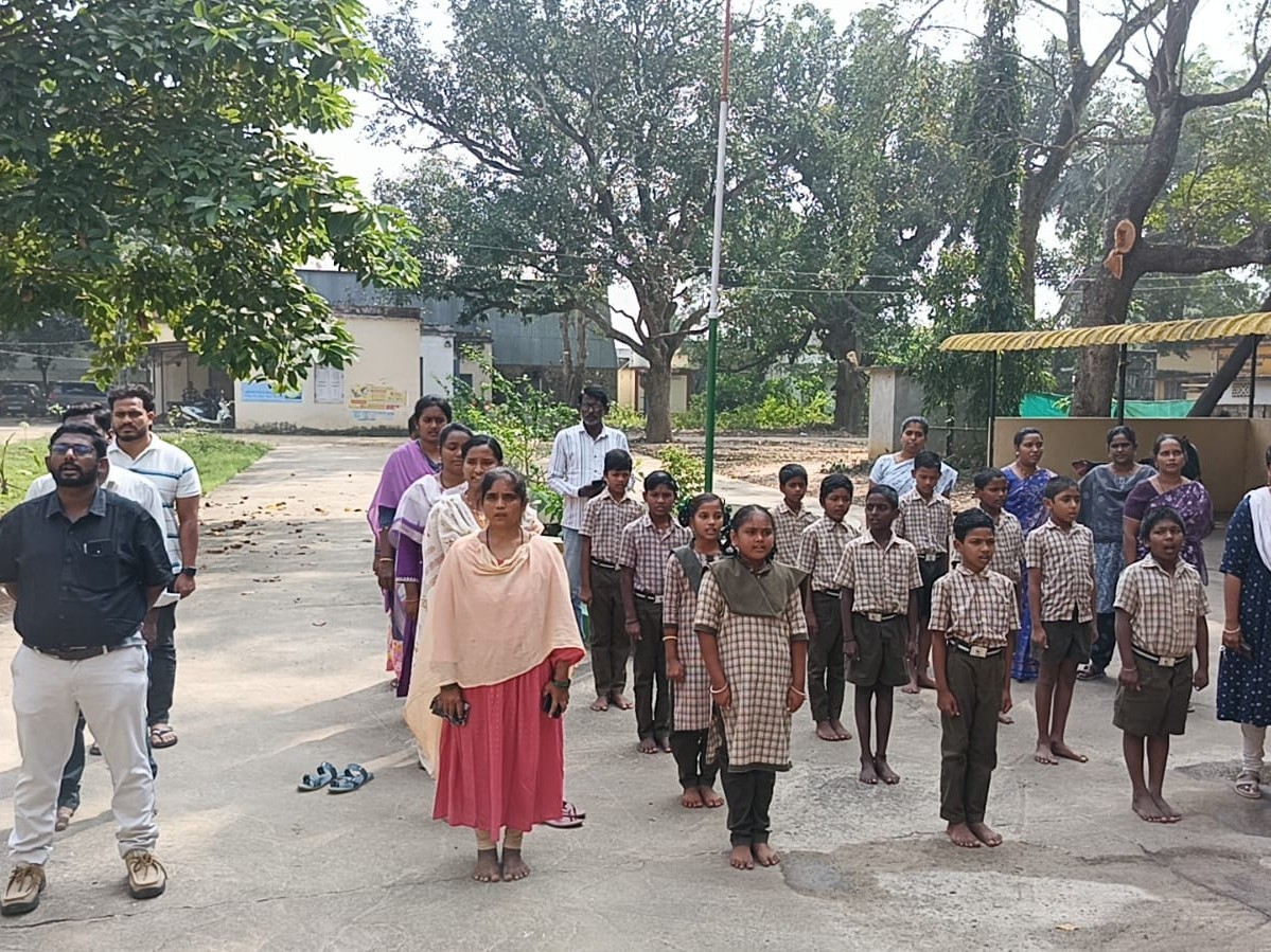 గోపాలపురంలో సామూహిక వందేమాతరం గానం