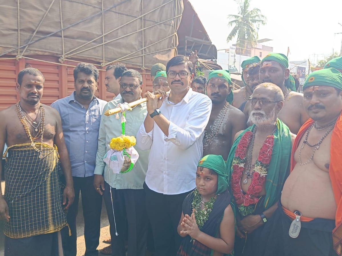 అవనిగడ్డ నుంచి అయ్యప్పల కావడి యాత్ర