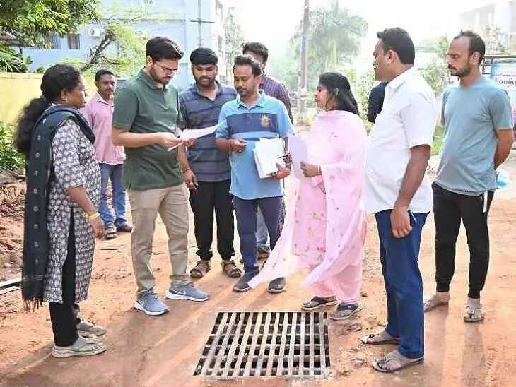 బాక్స్ డ్రెయిన్ నిర్మాణ పనులను పరిశీలించిన కమిషనర్