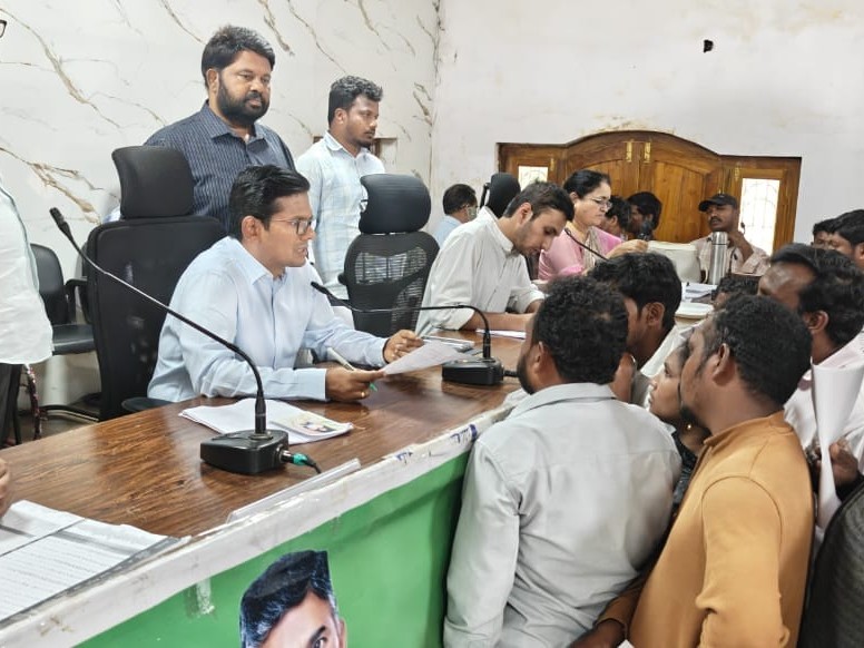 మీకోసం కార్యక్రమానికి 146 ఫిర్యాదులు