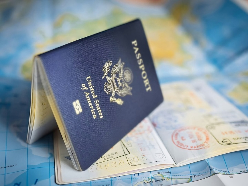 అమెరికా వీసా నిబంధనలు మరింత కఠినం