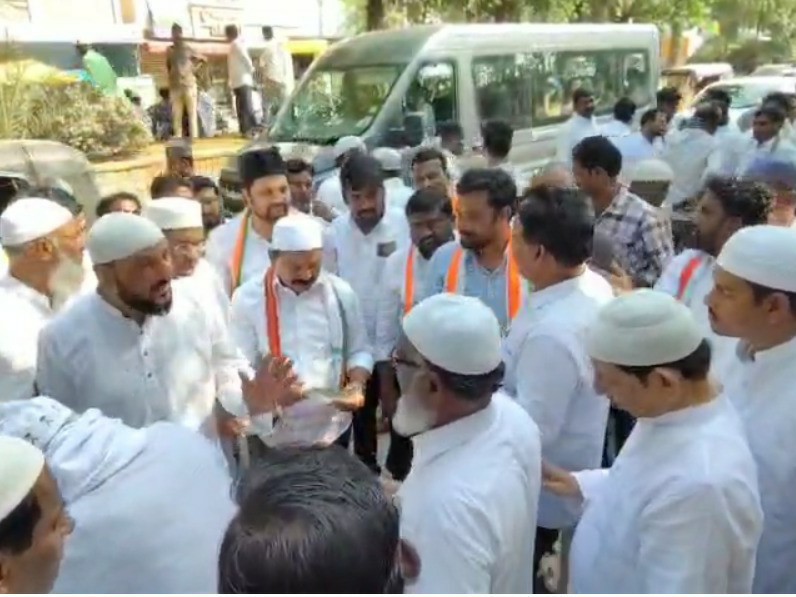 ‘కాంగ్రెస్‌ను గెలిపించి ప్రజాస్వామ్యాన్ని పరిరక్షించాలి’