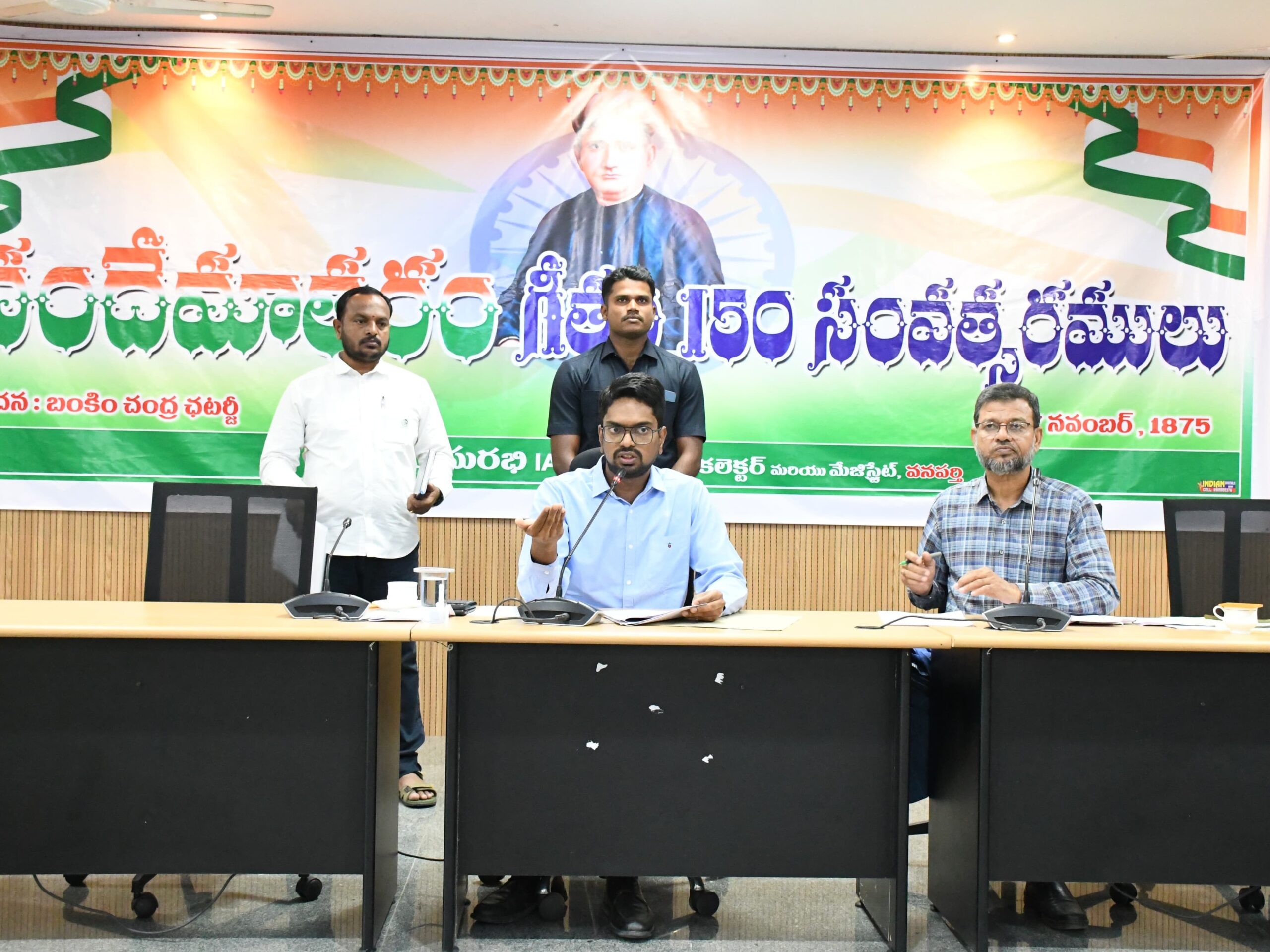 సమన్వయంతో పనిచేయకపోతే చర్యలు తప్పవు: కలెక్టర్