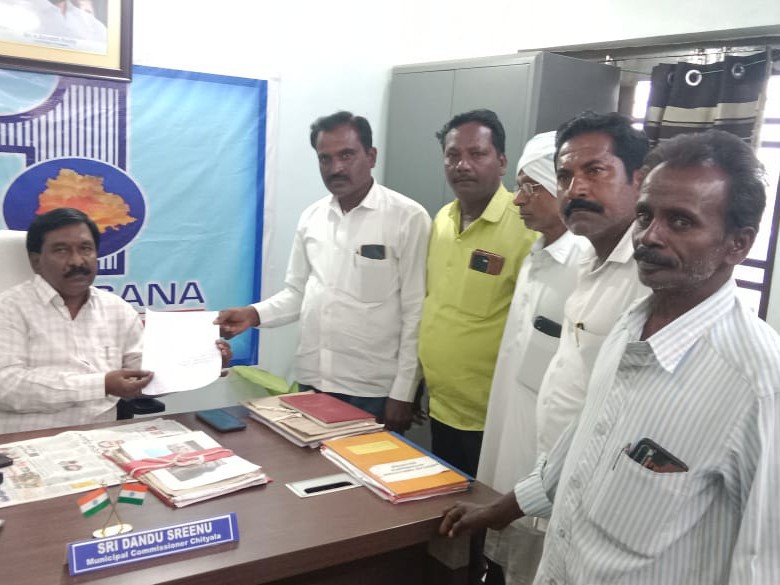 ‘డంపింగ్ యార్డ్‌ను తరలించాలని వినతి’