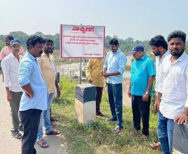 బహుదా నది వద్ద హెచ్చరిక బోర్డులు ఏర్పాటు
