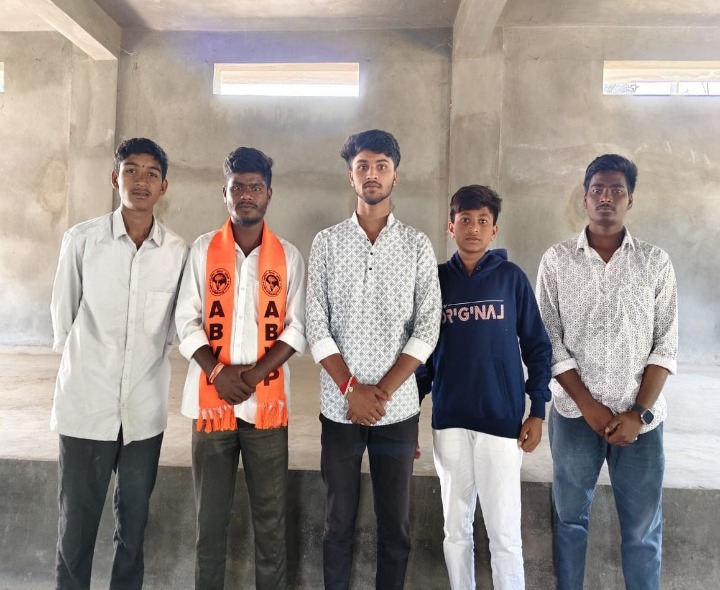 ‘ఫీజు రీయంబర్స్‌మెంట్ విడుదల చేయాలి’