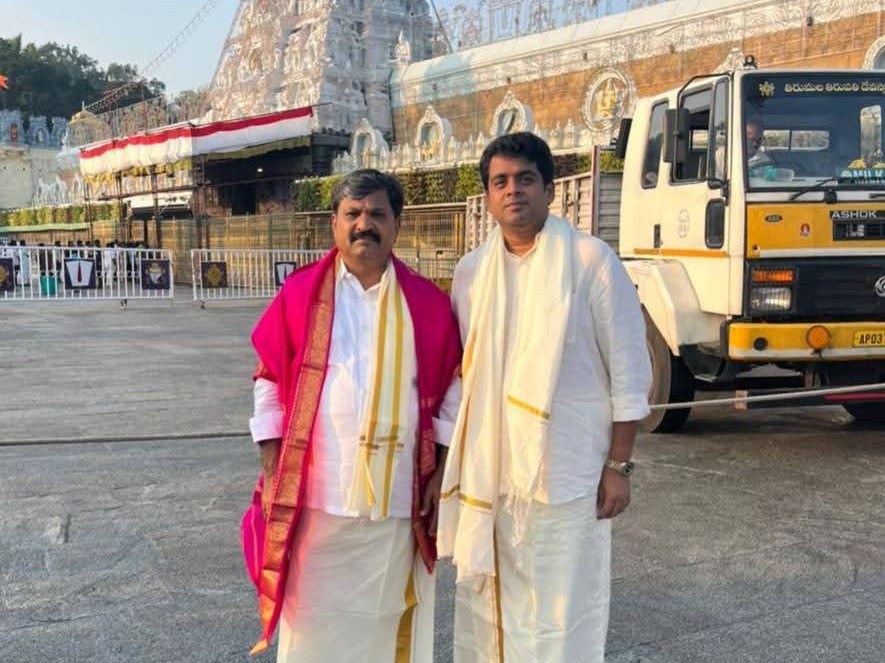 శ్రీవారిని దర్శించుకున్న జిల్లా జనసేన నేతలు