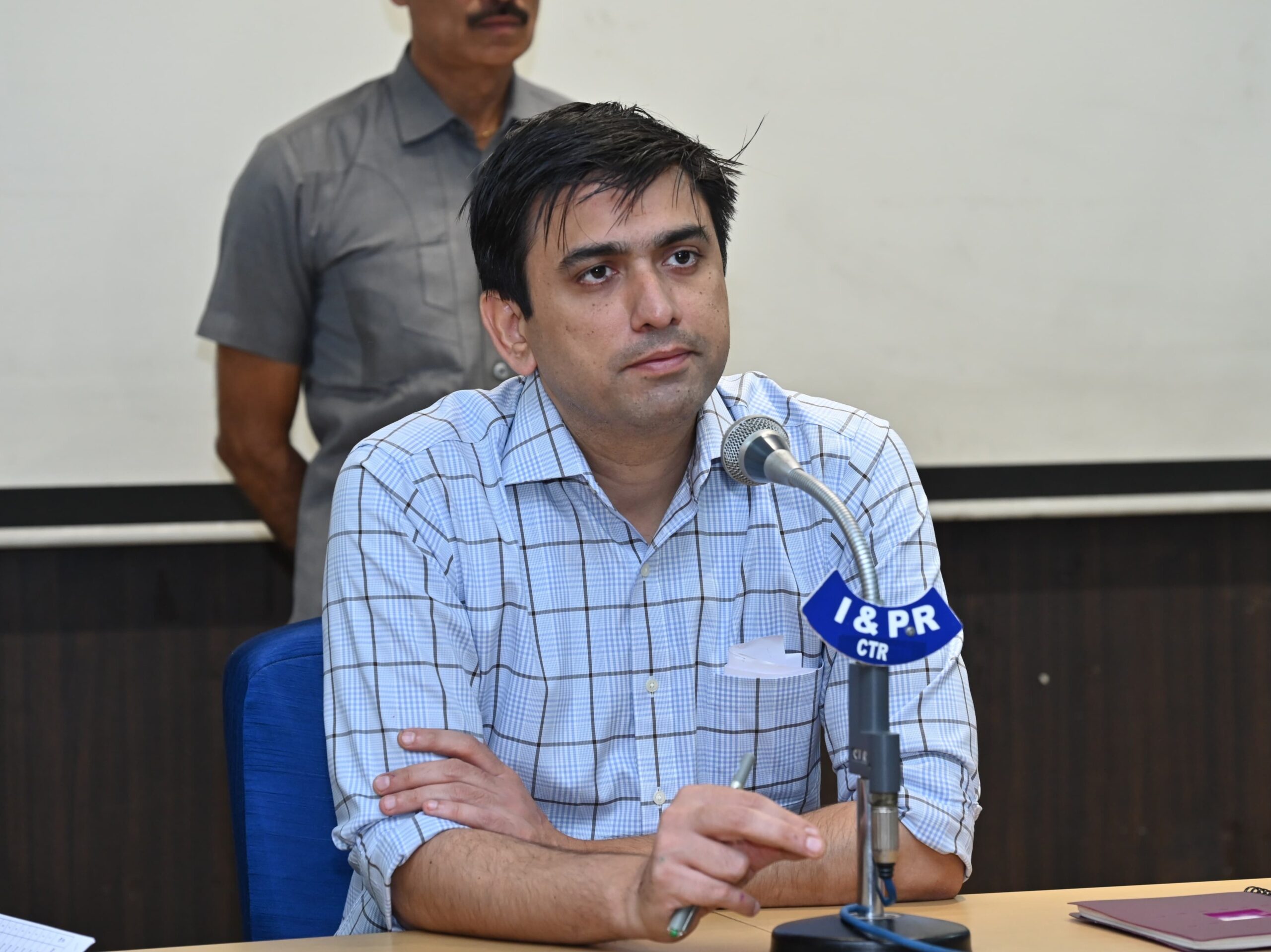 ‘పాడి రైతులకు విరివిగా రుణాల అందజేయాలి’