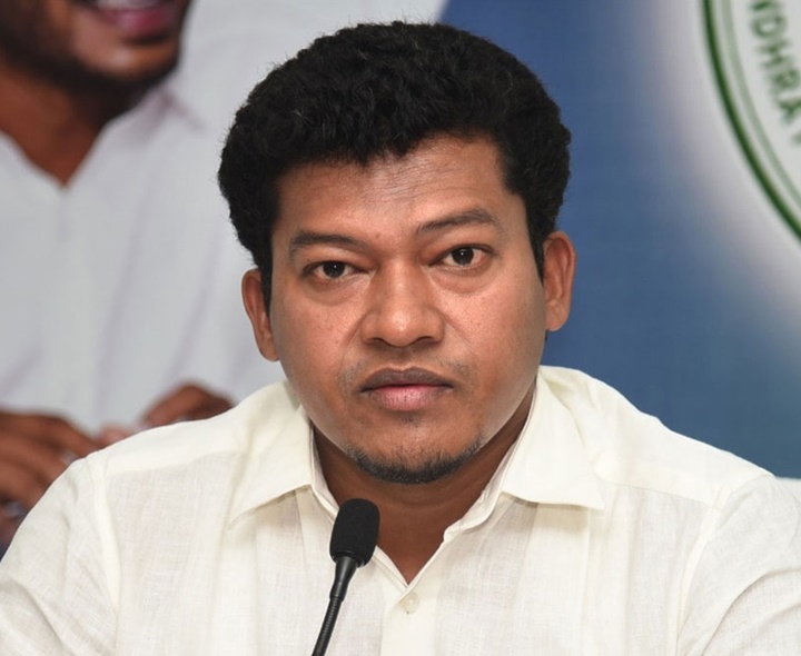 BREAKING: వైసీపీకి బిగ్ షాక్