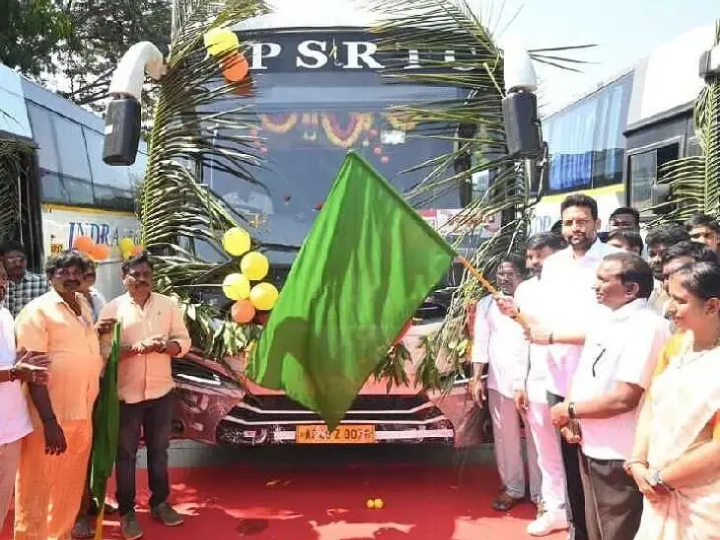 కర్నూలు -వైజాగ్ బస్సు సర్వీసులు ప్రారంభించిన మంత్రి