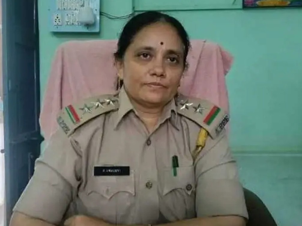 ‘4 మద్యం షాపులకు దరఖాస్తుల ఆహ్వానం’