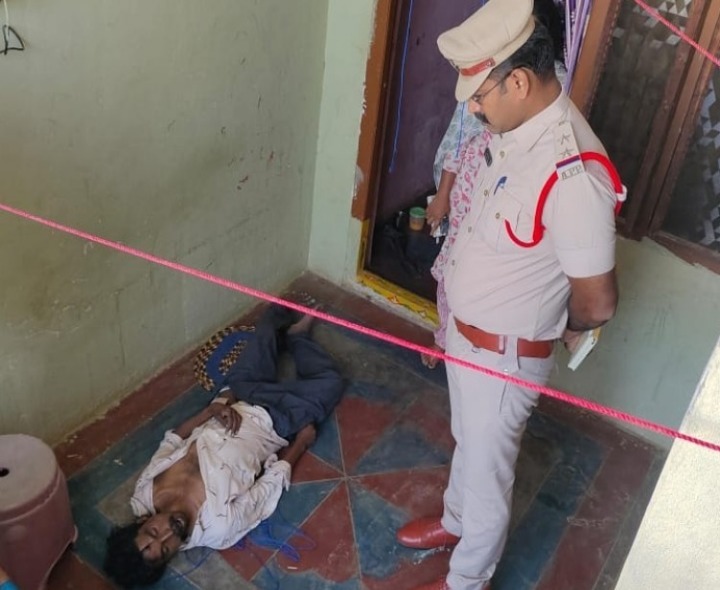 కనిగిరి పట్టణంలో ఉరివేసుకుని వ్యక్తి ఆత్మహత్య