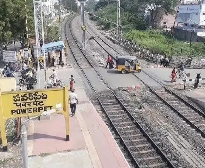 రేపటి నుంచి రైల్వే గేట్లు మూసివేత
