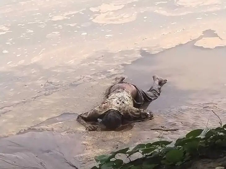 కొవ్వూరులో గుర్తుతెలియని మృతదేహం లభ్యం