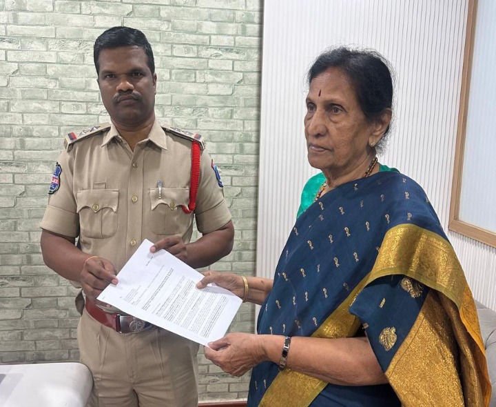 మాగంటి మృతిపై PSలో తల్లి ఫిర్యాదు