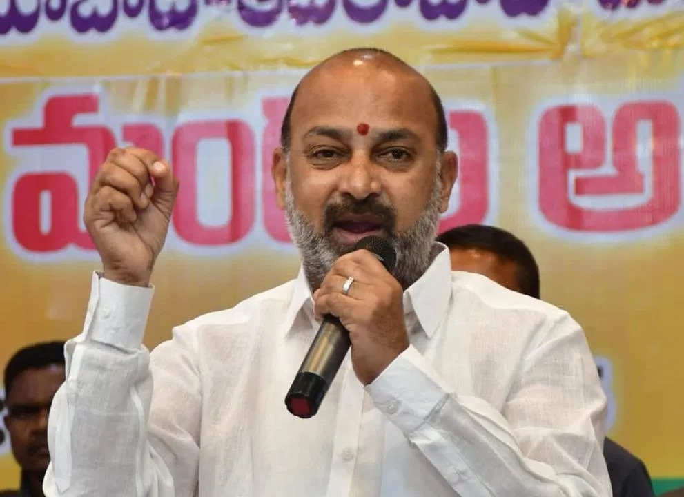 HCAపై బండి సంజయ్ ఆగ్రహం