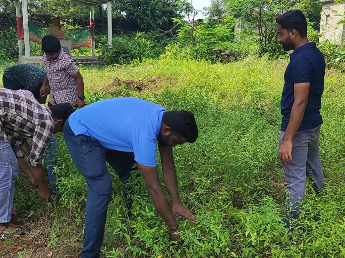గ్రామాభివృద్ధి ధ్యేయంగా అడుగులు వేస్తున్న యువత