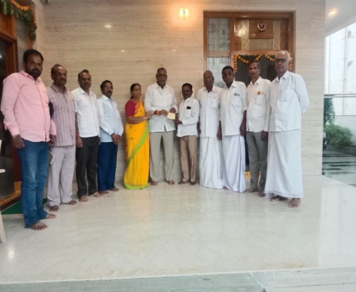 ‘శివాలయం పునర్నిర్మాణానికి భారీ విరాళం’