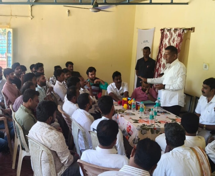 ‘గ్రామ కమిటీ అనుమతి లేకుండా ఏ పని జరగదు’