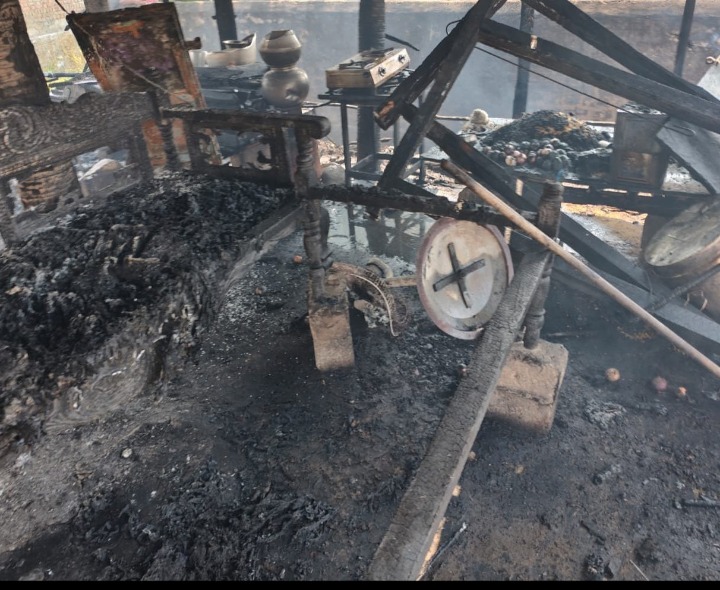 అగ్ని ప్రమాదం‌లో ఇళ్ళు దగ్ధం