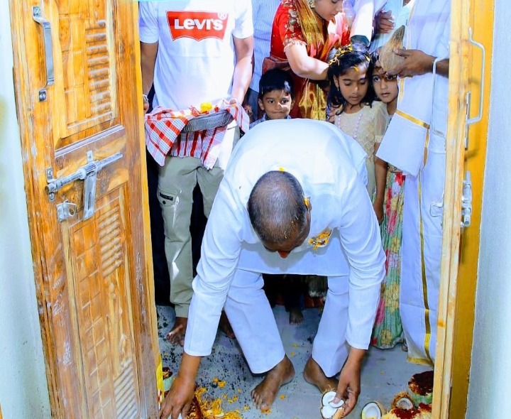 పేదోడి సొంతింటి కల కాంగ్రెస్ పార్టీతోనే సాధ్యం: ఎమ్మెల్యే