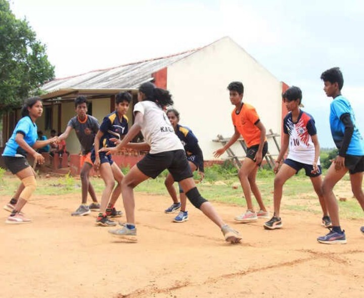 కల్వకుర్తిలో కబడ్డీ క్రీడాకారుల ఎంపిక