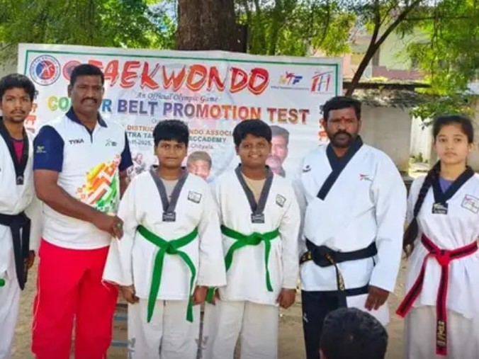 ‘విద్యార్థులు క్రీడల్లో ప్రతిభను చాటాలి’