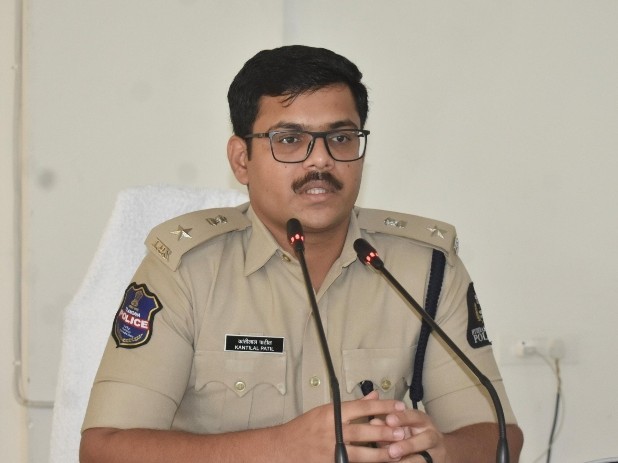 స్పెషల్ లోక్ అదాలత్‌ను సద్వినియోగం చేసుకోవాలని: ఎస్పీ